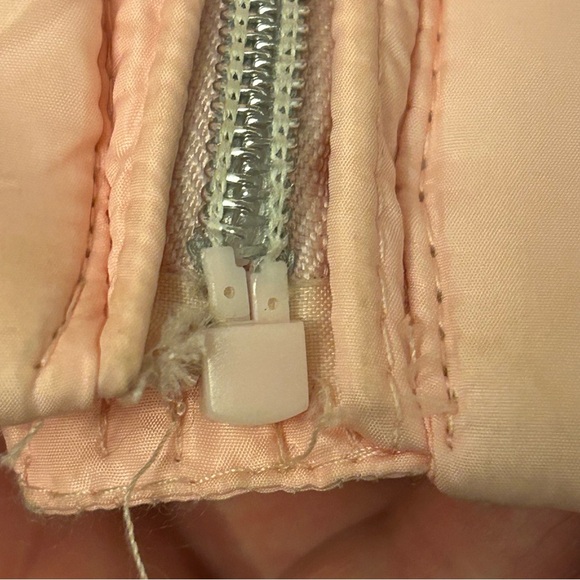 Tommy Hilfiger Girls Pink PUFFER Jacket with Fur lined hood size 16 XL Coat - Picture 9 of 9